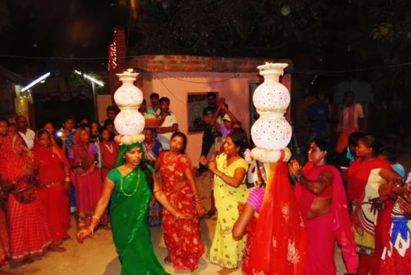 Jhijhiya Dance